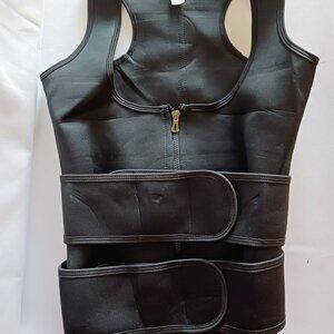Size Large Women's Work Out Full Zip Vest